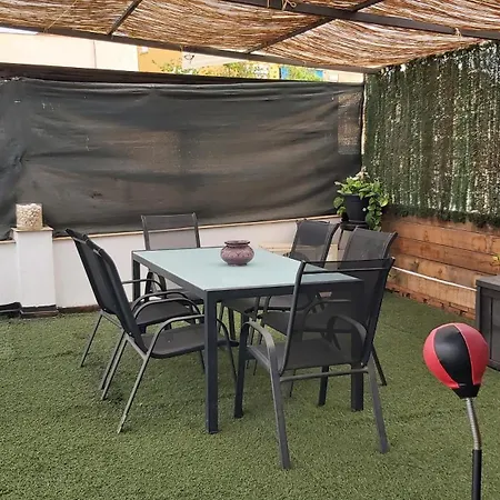 Del Parque Flats L'oasis Holiday home Malaga